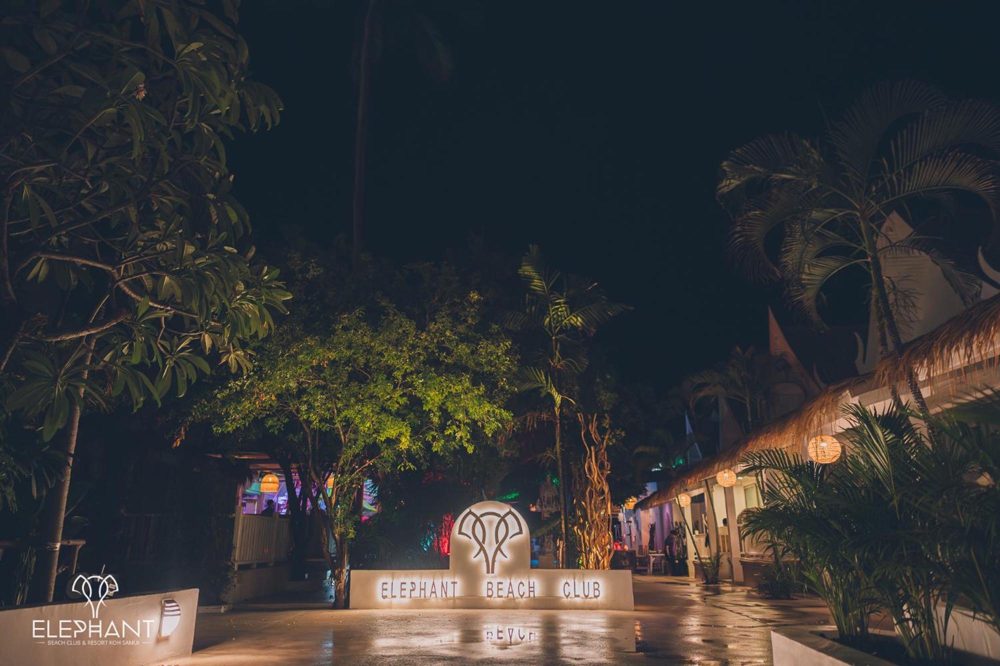 Elephant Club & Samui Resort Strand von Chaweng